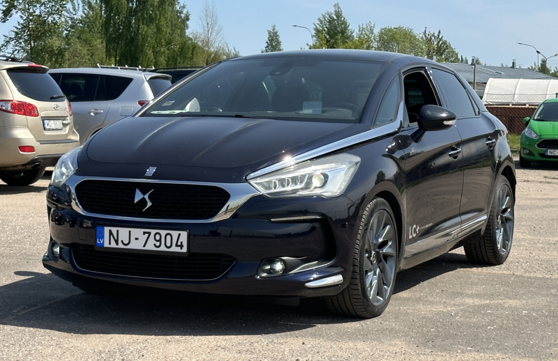 rens-auto.com » DS5 Citroen 60 Year Edit